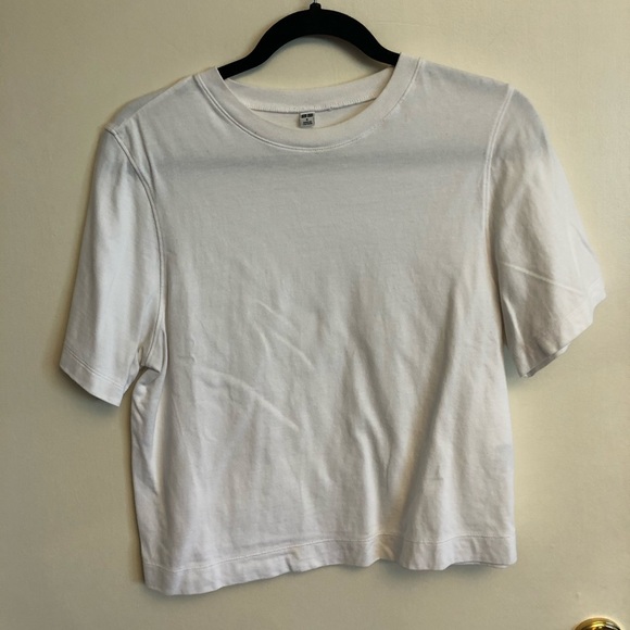 Uniqlo tshirt bundle - Picture 2 of 2